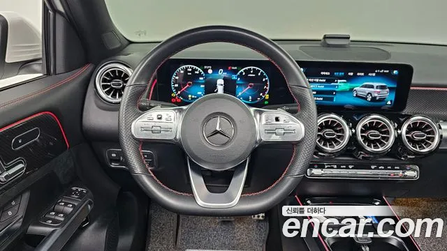 Mercedes-Benz GLB-Class — Фото автомобиля 12