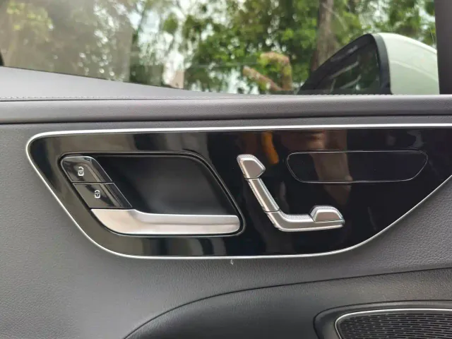 Mercedes-Benz C-Class — Фото автомобиля 16