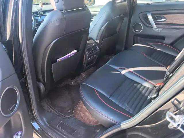 Land Rover Discovery Sport — Фото автомобиля 11