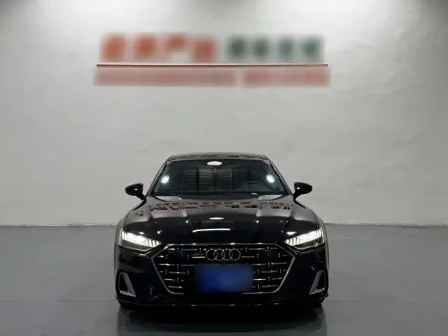 Audi A7L — Фото автомобиля 7