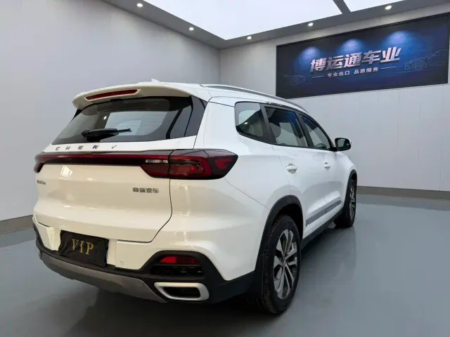 Chery Tiggo 8 — Фото автомобиля 6
