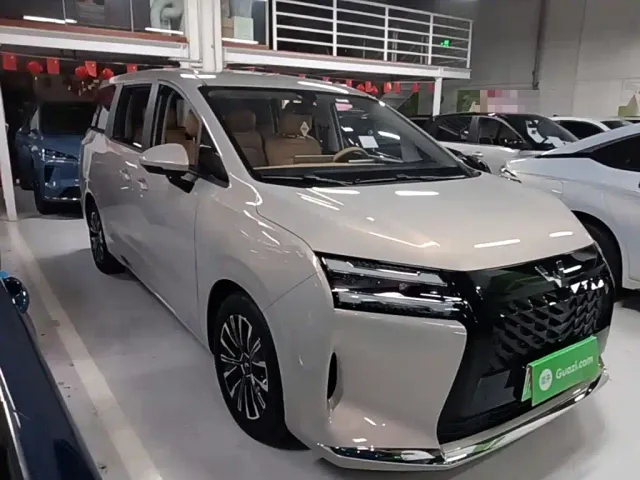 Wuling Starlight 730 — Фото автомобиля 3