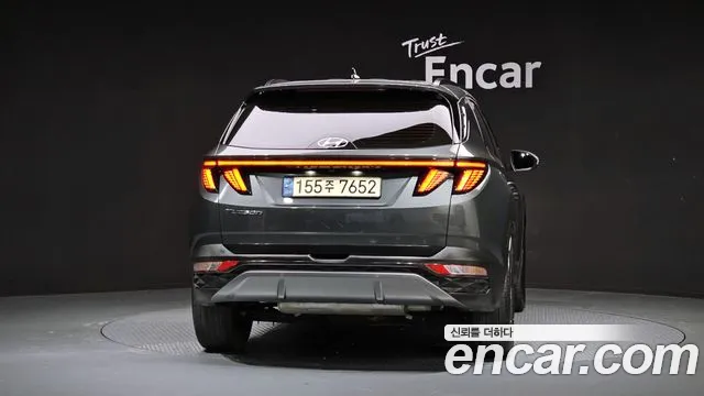 Hyundai Tucson Tucson (NX4) Бензин 1.6 турбо 2WD — Фото автомобиля 4