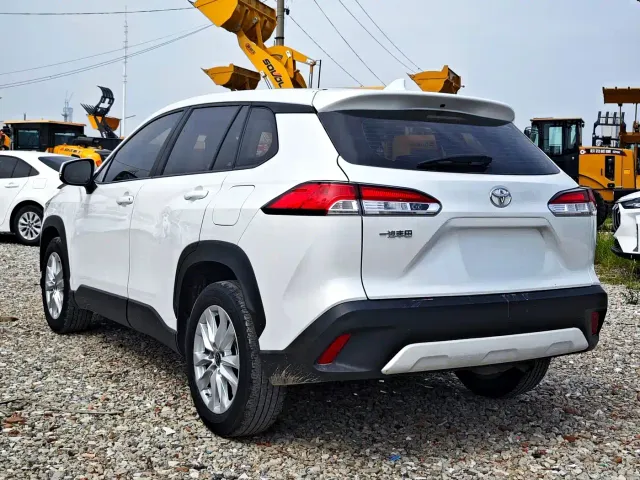 Toyota Corolla Cross — Фото автомобиля 3