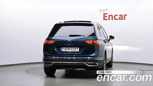Volkswagen Tiguan — Фото автомобиля 4