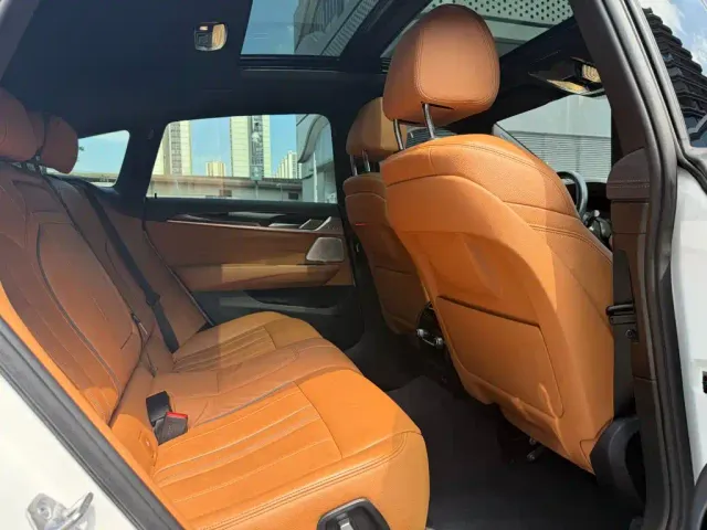 BMW 6 Series Gran Turismo — Фото автомобиля 6