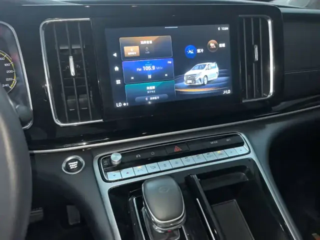GAC Trumpchi M8 — Фото автомобиля 9