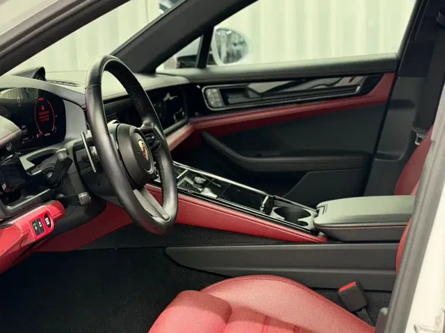 Porsche Panamera — Фото автомобиля 9
