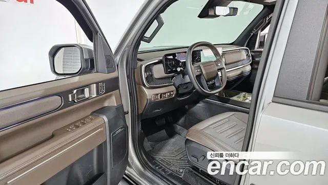 Kia Tasman Tasman 2.5T Бензин 2WD — Фото автомобиля 11