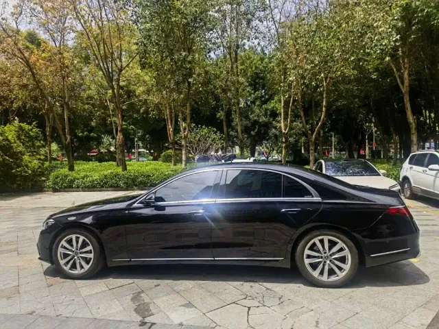 Mercedes-Benz S-Class — Фото автомобиля 3