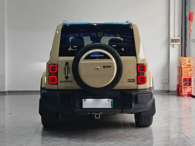 iCAR V27 — Фото автомобиля 4