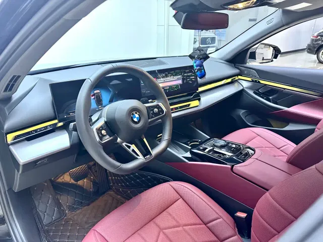 BMW 5 Series — Фото автомобиля 9