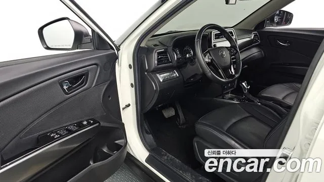 KG_Mobility_Ssangyong TIBOLI Very New Tivoli Бензин 1.5 2WD — Фото автомобиля 11