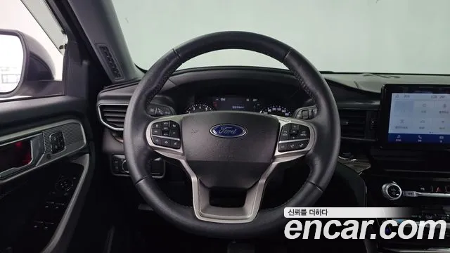 Ford Explorer — Фото автомобиля 13