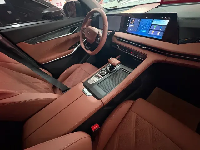 Changan CS75 Plus — Фото автомобиля 17