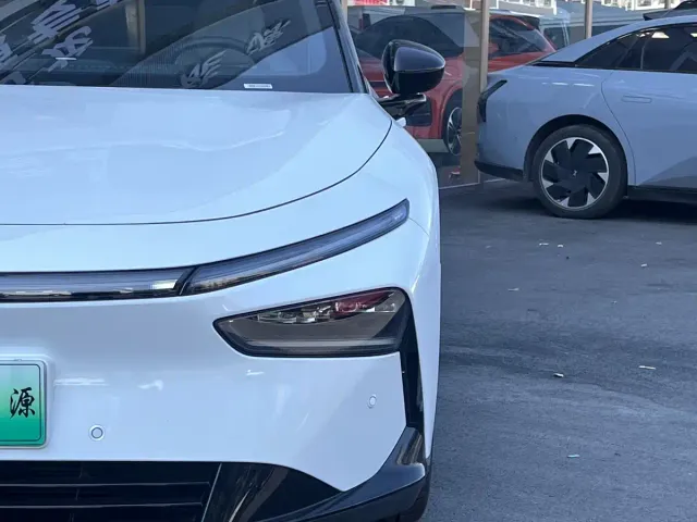 Xpeng P7+ — Фото автомобиля 4