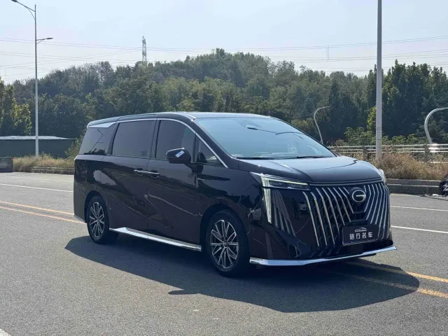 GAC Trumpchi M8 — Фото автомобиля 3