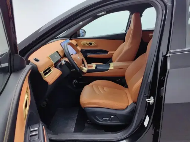 Nezha Auto Nezha X 2025 500 Plus — Фото автомобиля 10