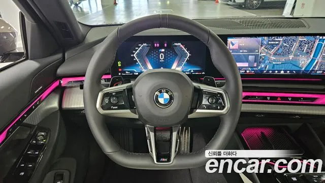 BMW 5 Series — Фото автомобиля 11