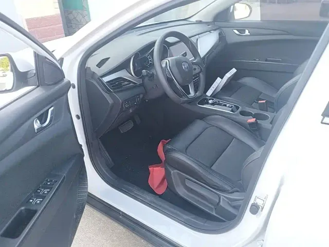 Changan Eado — Фото автомобиля 15