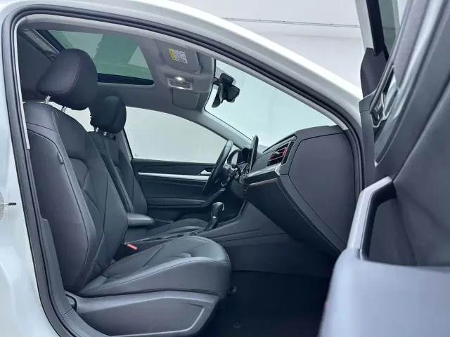 Volkswagen Lavida — Фото автомобиля 8