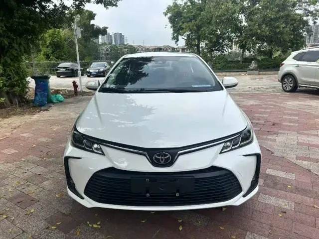 Toyota Corolla — Фото автомобиля 2