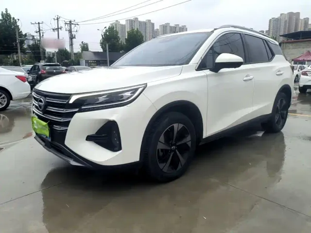 Фотография автомобиля — GAC Trumpchi GS4
