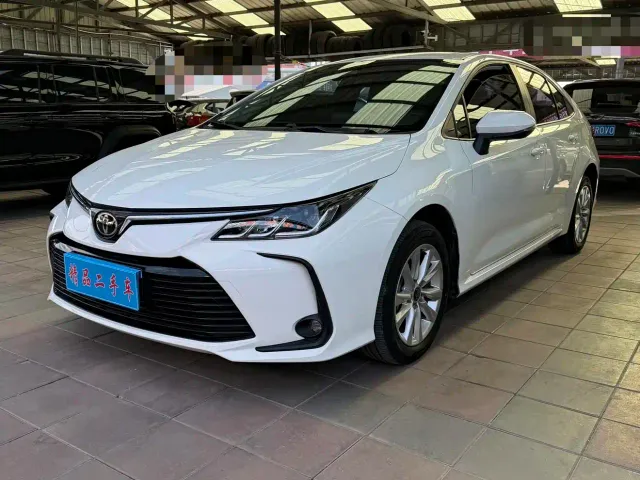 Фотография автомобиля — Toyota Corolla