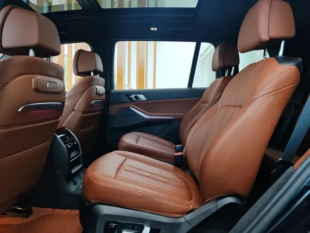 BMW X7 — Фото автомобиля 6