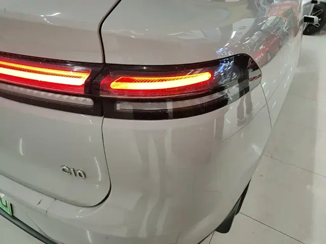 Leapmotor C10 — Фото автомобиля 7