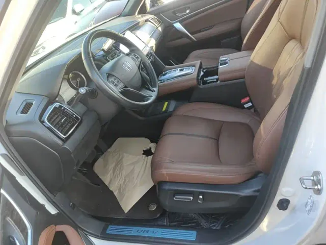 Honda UR-V — Фото автомобиля 14