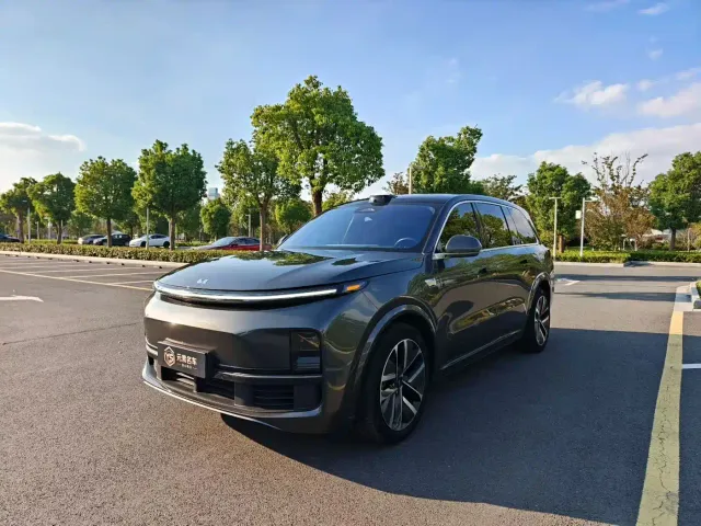 Фотография автомобиля — Li Auto L9