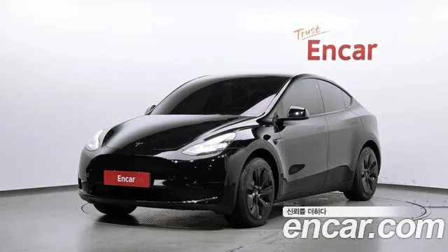 Фотография автомобиля — Tesla Model Y