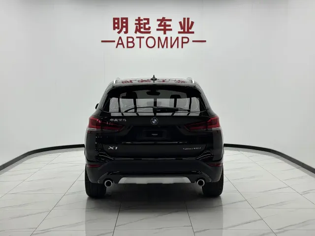 BMW X1 — Фото автомобиля 10
