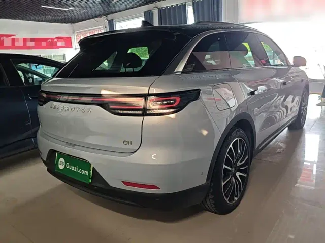 Leapmotor C11 — Фото автомобиля 6