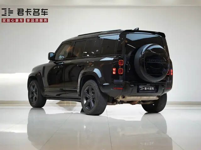 Land Rover Defender — Фото автомобиля 5