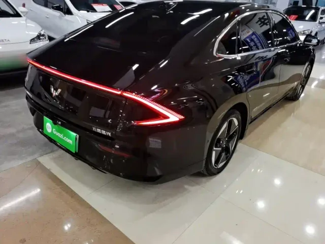 Wuling Starlight — Фото автомобиля 6