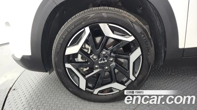 Kia Seltos Бензин 1.6 турбо 2WD — Фото автомобиля 5