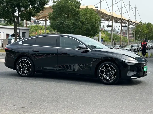 Changan Qiyuan A07 — Фото автомобиля 3