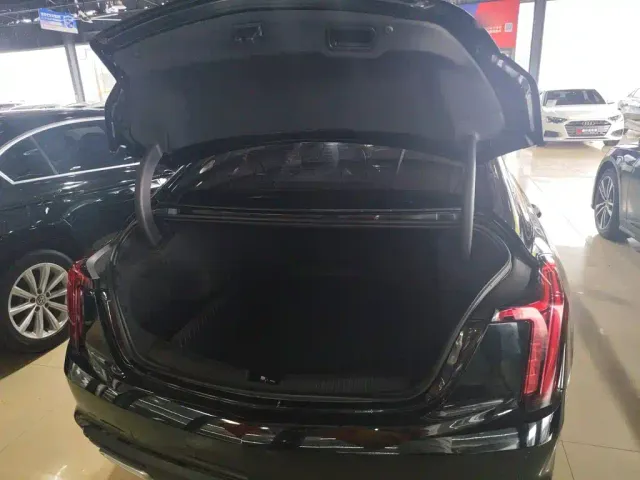 Cadillac CT5 — Фото автомобиля 14