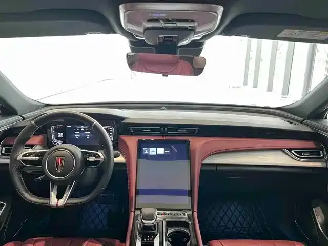 Hongqi H5 — Фото автомобиля 4
