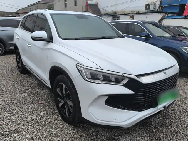 BYD Song Pro — Фото автомобиля 3