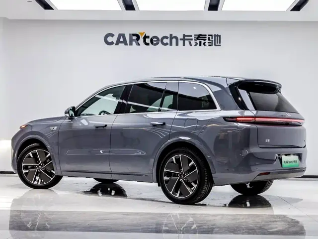 Li Auto L8 — Фото автомобиля 4