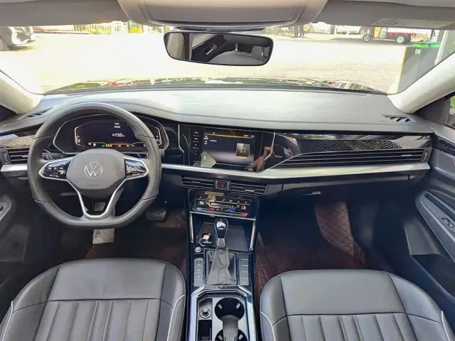 Volkswagen Passat — Фото автомобиля 10