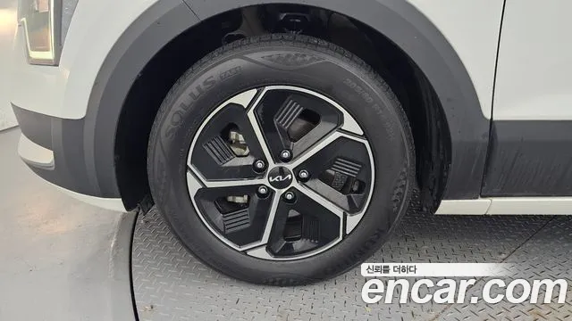 Kia Niro The All New — Фото автомобиля 5