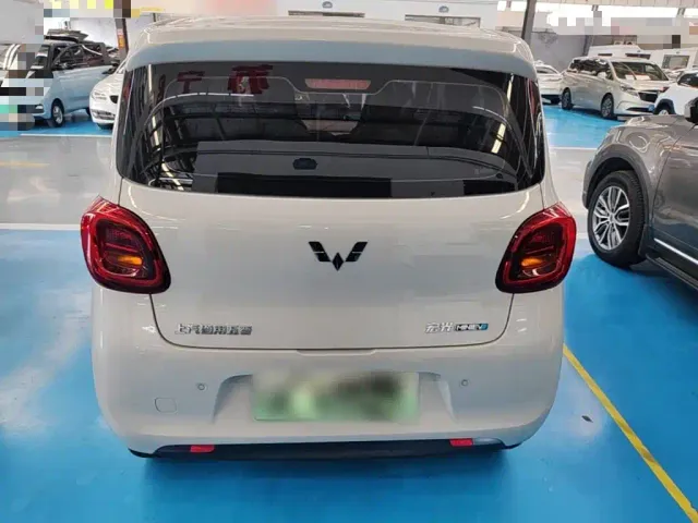 Wuling Hongguang Mini EV — Фото автомобиля 5