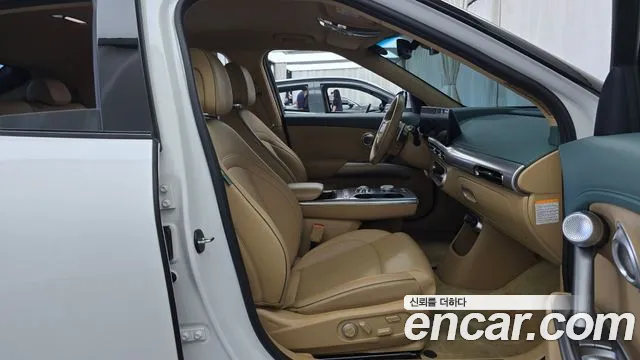 Genesis GV60 — Фото автомобиля 16