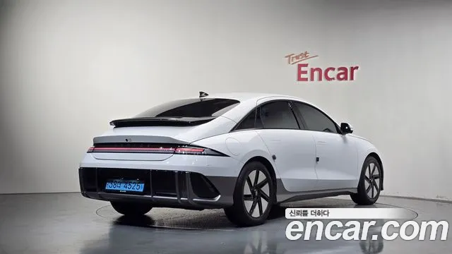 Hyundai Ioniq 6 — Фото автомобиля 2