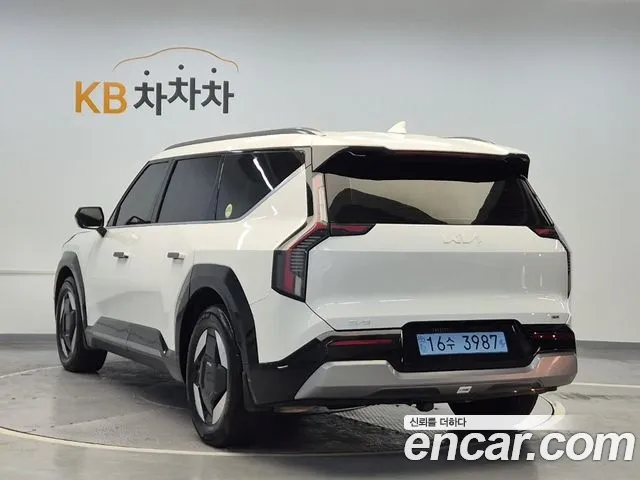 Kia EV9 — Фото автомобиля 2