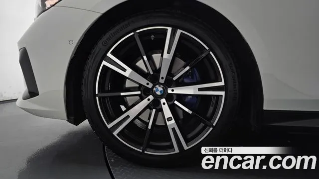 BMW 5 Series G60 — Фото автомобиля 5